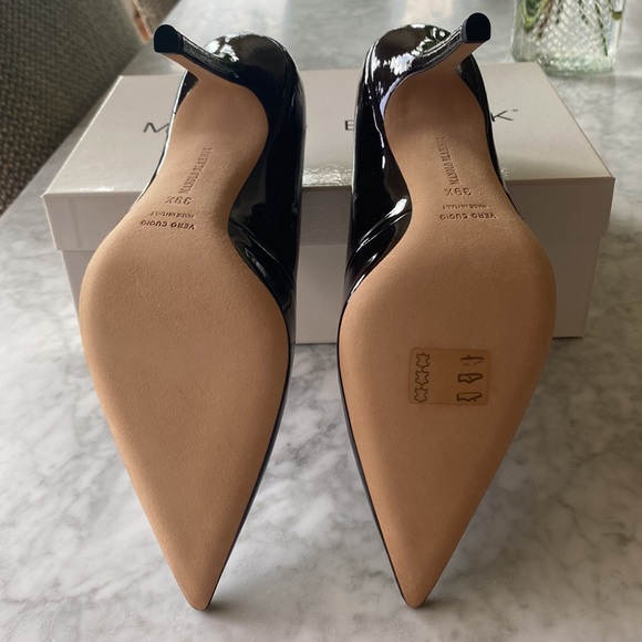 Manolo Blahnik Heels - Picture 4 of 8